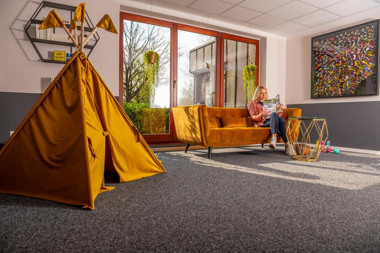 Hotel TiekZwei - Ihr Studiohotel Meppen Buitenkant foto